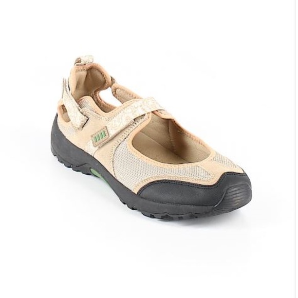 lands end mary jane trekker shoes